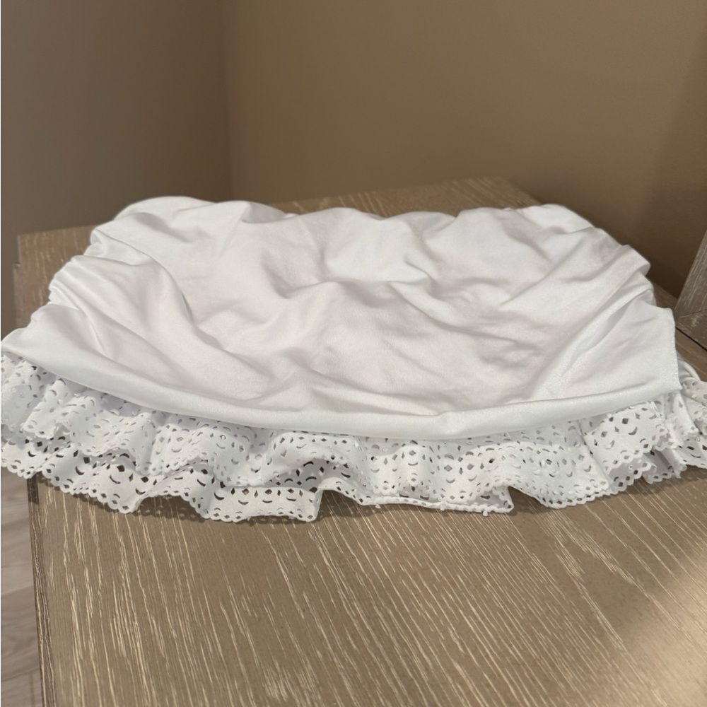 VENUS Elegant White Skirt